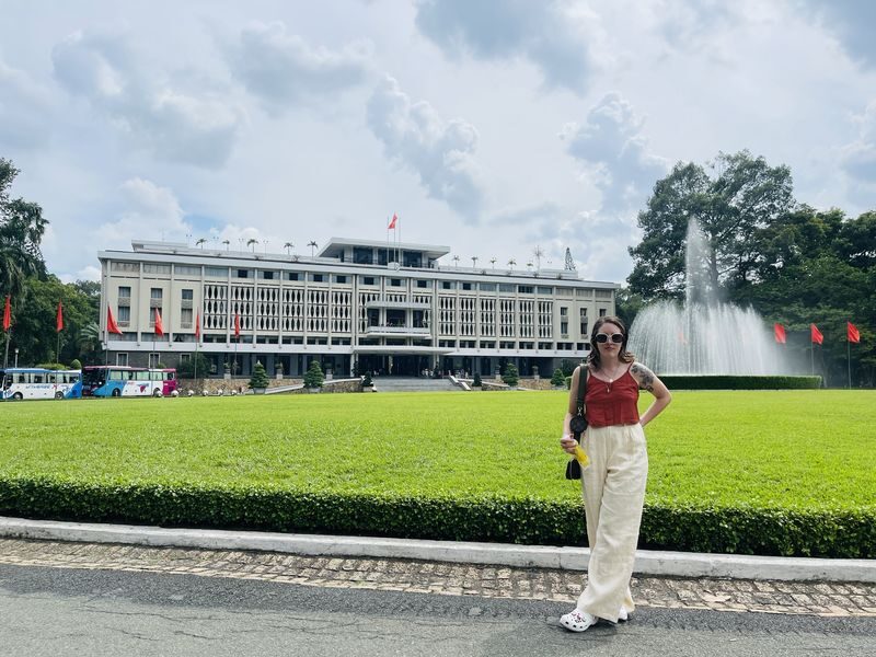 Ho Chi Minh City Motorbike 2 Hours Sightseeing Tour - The guides are the key to making it personal
