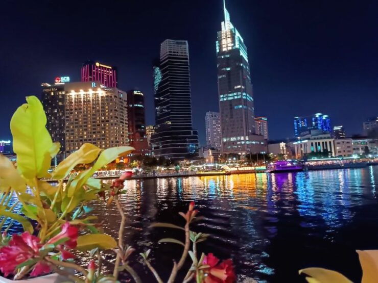 Ho Chi Minh City Night Tour: Bitexco Tower and Dinner Cruise - Experience Highlights