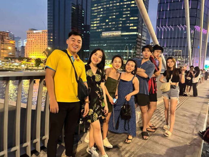 Ho Chi Minh City: Night Walking Tour With Local Guide - Glowing Customer Reviews