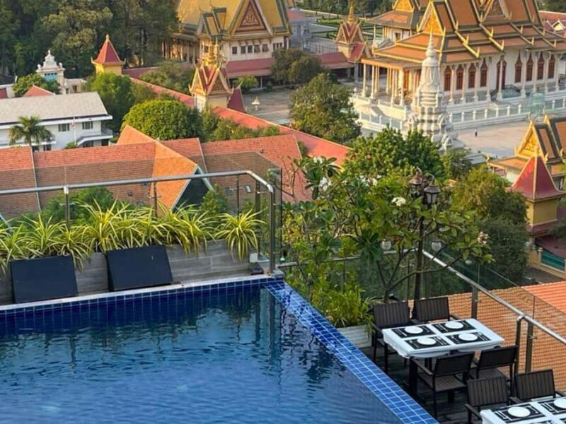 Ho Chi Minh City: Phnom Penh Day Trip with Lunch - Who Should Consider This Tour?