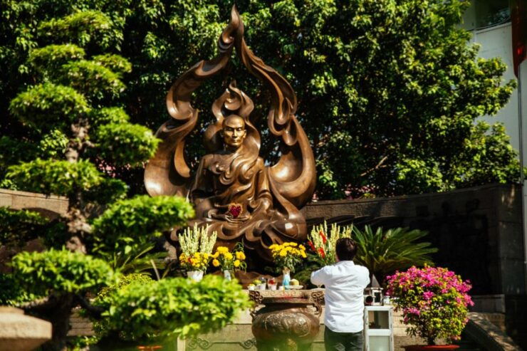 Ho Chi Minh City: Private Tour Highlights & Hidden Gems - Explore Ho Chi Minh Citys Landmarks