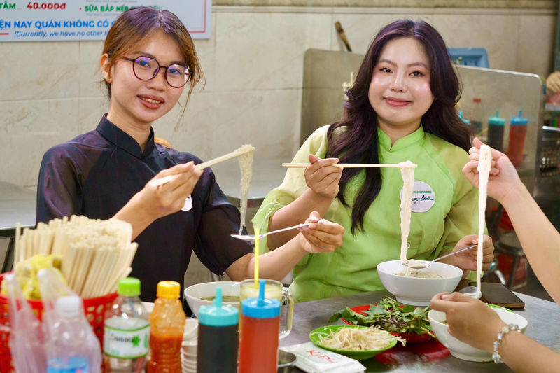 Ho Chi Minh City: Street Food Tour with 12 Tastings - Dietary Needs, Rain, and Other Real-World Details
