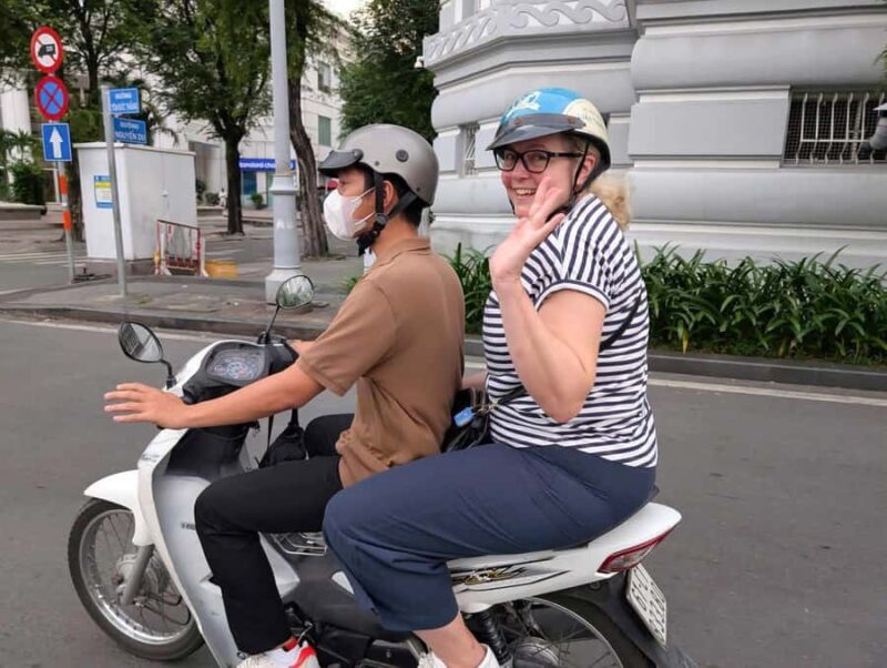 HO CHI MINH CITY: SUNSET AND FOOD TOUR BY MOTORBIKE 4 HOURS - Cost and Value