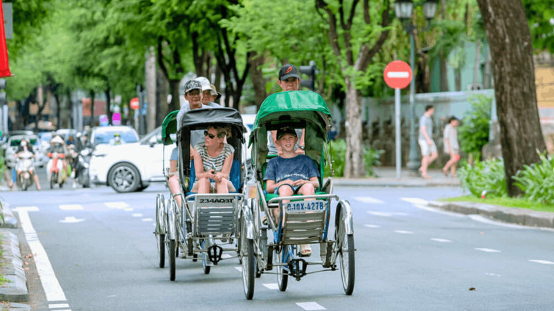 Ho Chi Minh: City Sunset Tour by Cyclo with Saigon River Dinner Cruise - Should you book the cyclo and cruise?