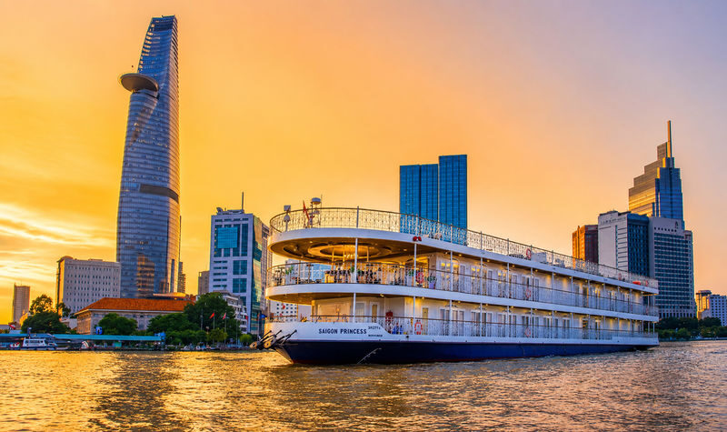 Ho Chi Minh: City Sunset Tour by Scooter with Saigon River Dinner Cruise - Five things to know before you go