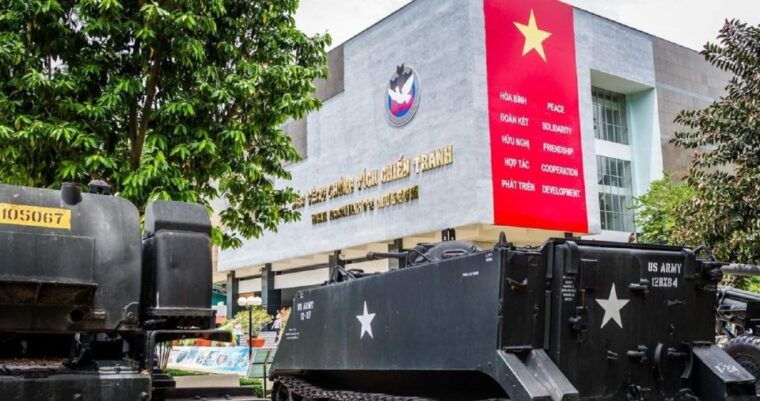 Ho Chi Minh City: Top Site Must See Half Day City Trip - Exploring the Independence Palace
