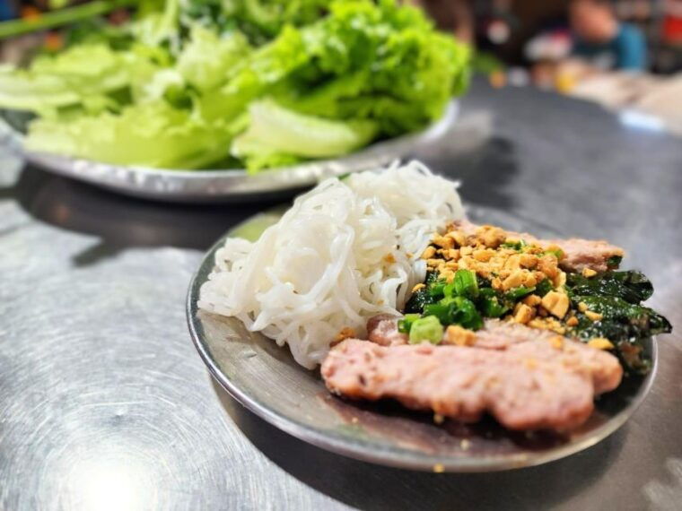 Ho Chi Minh City: Walking Food Tour With 13 Tastings - Important Information and Tips