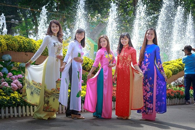 Ho Chi Minh City: War Remnants Museum & Ben Thanh Market - Exhibits and Collections at the War Remnants Museum