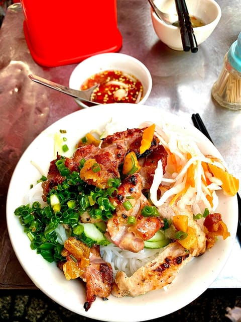 Ho Chi Minh: Day Sightseeing and Local Tasting on Scooter - Good To Know