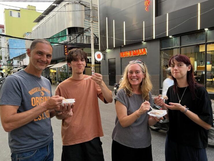 Ho Chi Minh: Day Sightseeing and Local Tasting on Scooter - Exciting Sightseeing Highlights