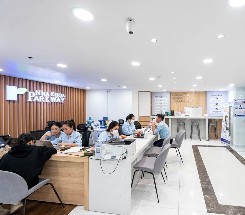 Ho Chi Minh Dental Clinic: Check Up, Whitening & Cleaning at Parkway - Who will get the most from this visit?
