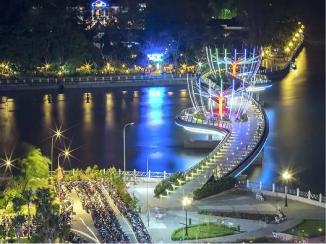 Ho Chi Minh: Explore My Tho - Ben Tre - Can Tho in 2 Days - Vinh Trang Pagoda Visit