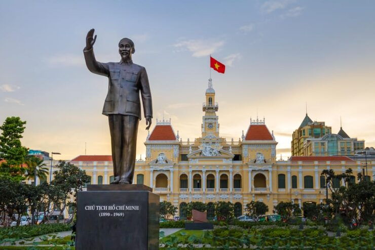 Ho Chi Minh: Guided Walking Tour of Saigon Highlights - Detailed Itinerary