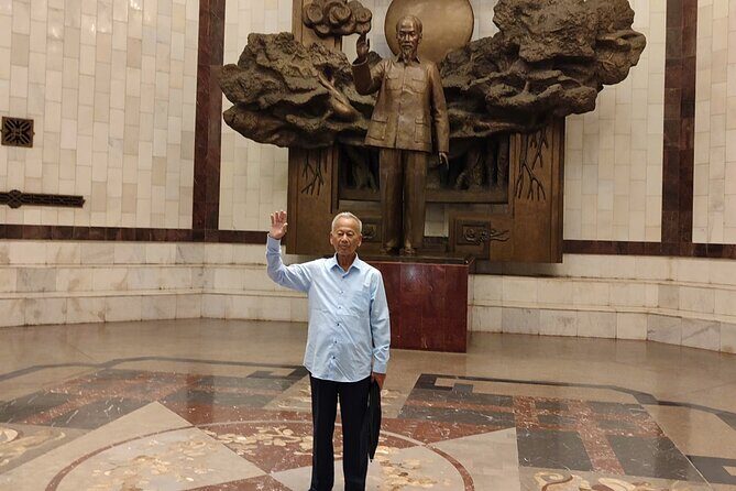 Ho Chi Minh Mausoleum and B52 Bomber Sites Tour - The Ho Chi Minh Museum: Artifacts and Inspiration