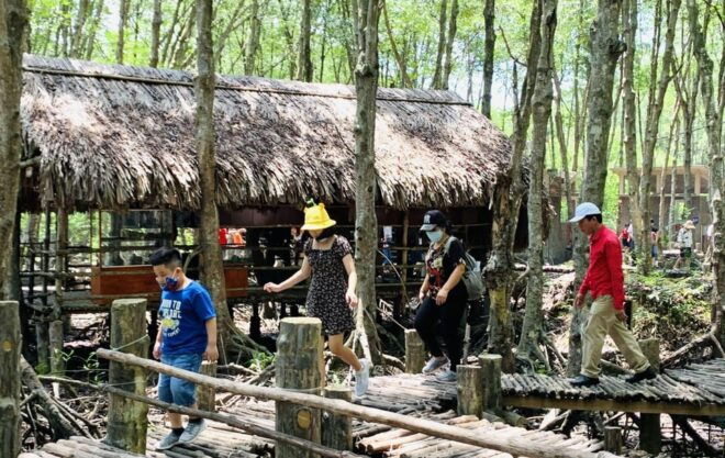 Ho Chi Minh: Private Can Gio Mangrove Forest 1 Day Tour - Included Amenities