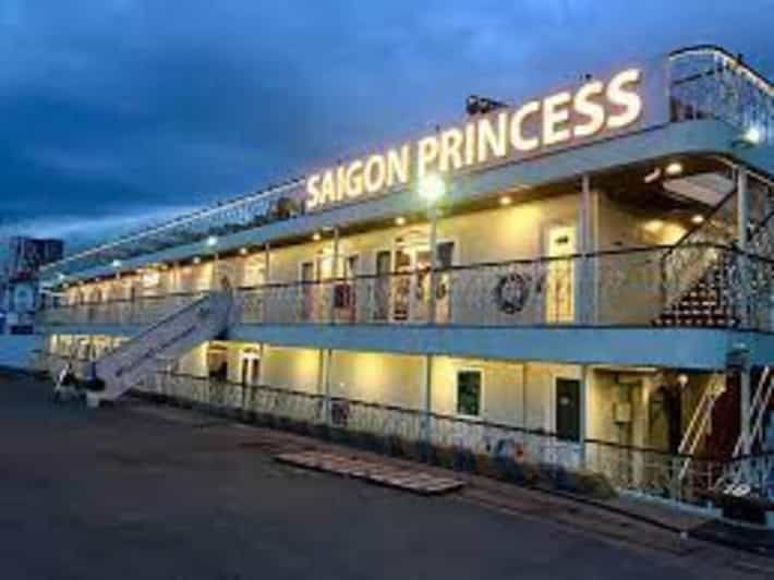 Ho Chi Minh: Private Tour Dinner Cruise 5 Stars Set Menu - Good To Know