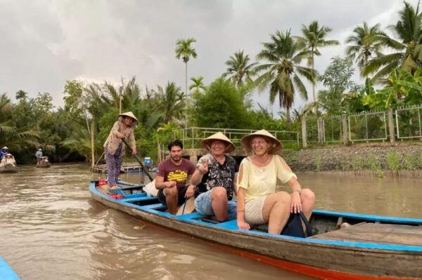 Ho Chi Minh: Rowing Boat Experience With Mekong Delta Tour - Local Cuisine and Treats