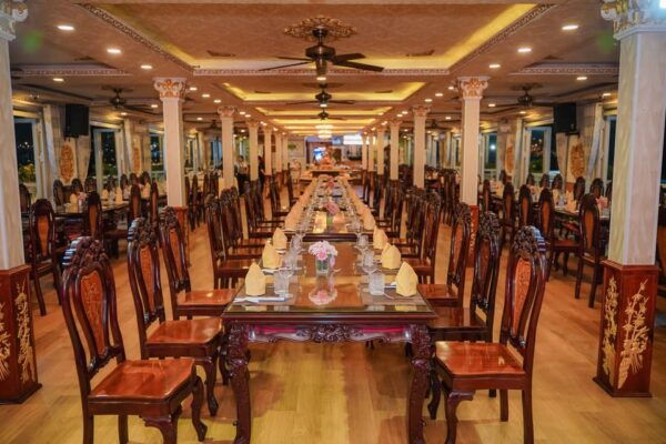 Ho Chi Minh: Saigon River Cruise With Buffet Dinner - Customer Reviews and Feedback