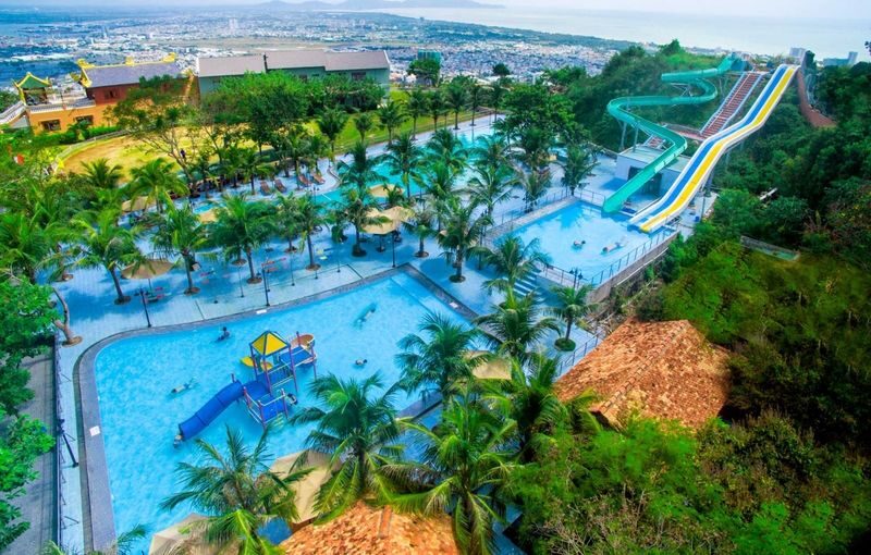 Ho May Park Ticket in Vung Tau - Pagodas, animals and shows between rides