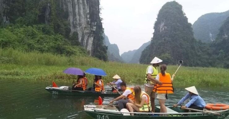 Hoa Lu and Tam Coc in Ninh Binh - One Day - Itinerary Details