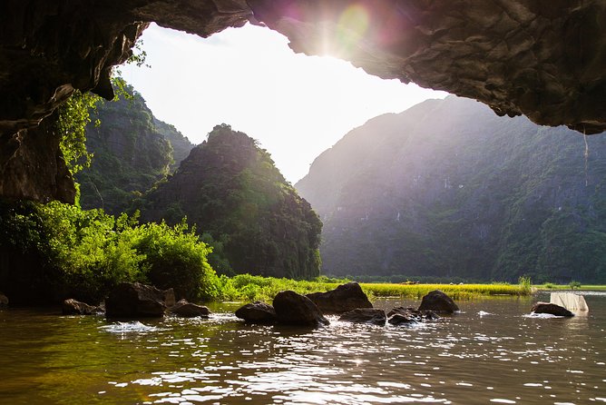 Hoa Lu - Mua Cave - Tam Coc/Trang An - DELUXE Small Group Tour - Cancellation Policy