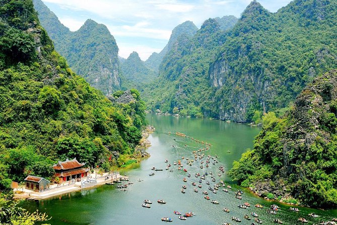 Hoa Lu - Tam Coc Deluxe Trip With Buffet Lunch - Enjoy Boating and Biking in Tam Coc