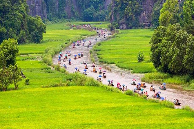 Hoa Lu Tam Coc History and Caves Tour With Lunch From Hanoi - Hoa Lu Ancient Capital