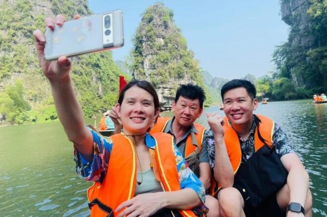 HOA LU - TAM COC - MUA CAVE - 1 DAY TRIP BY LIMOUSINE - Experience Tam Coc
