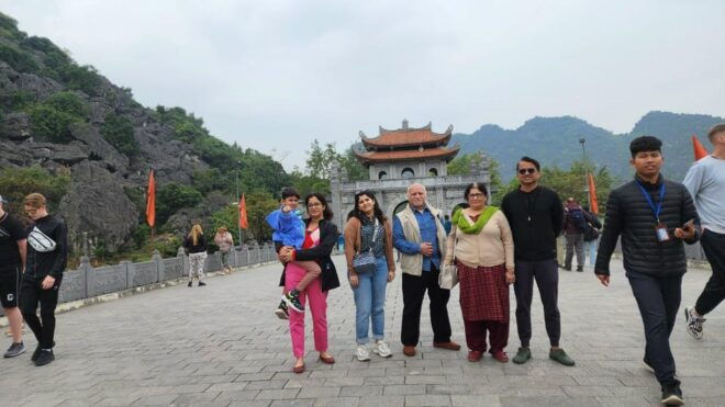 HOA LU - TAM COC - MUA CAVE - 1 DAY TRIP BY LIMOUSINE - What to Bring