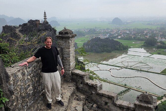 Hoa Lu, Tam Coc, Mua Cave with Buffet Lunch from Hanoi - The Scenic Wonder: Tam Coc Boat Ride & Biking