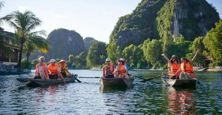 HOA LU - TRANG AN FULL DAY TRIP BY LIMOUSINE FROM HA NOI - Good To Know
