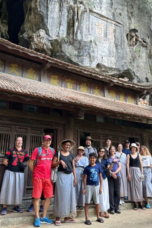 HOA LU - TRANG AN FULL DAY TRIP BY LIMOUSINE FROM HA NOI - Detailed Itinerary