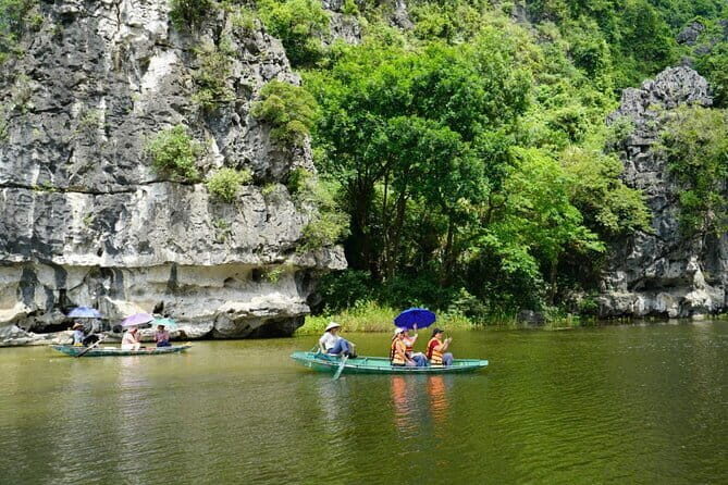 Hoa Lu - trang an - mua cave 1 day buffet luch - An In-Depth Look at This Full-Day Ninh Bình Adventure
