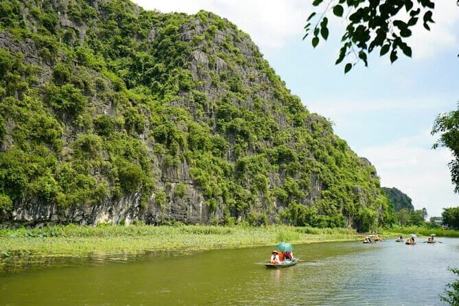 Hoa Lu - trang an - mua cave 1 day buffet luch - What’s Included and What’s Not