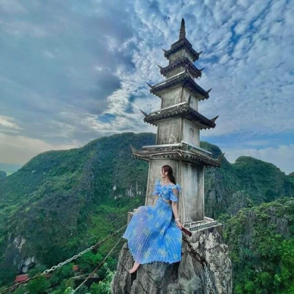 Hoa Lu- Trang an - Mua Cave by Limousine Day Trip - Frequently Asked Questions