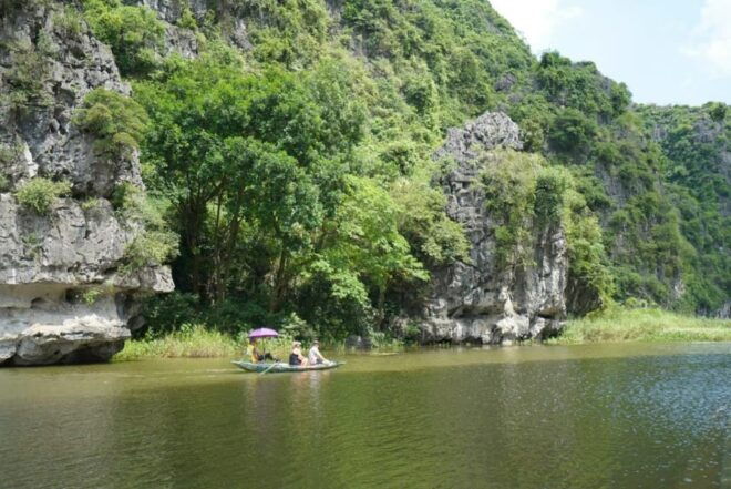 Hoa Lu - Trang An-Mua Cave Full Day With Buffet Lunch - What to Bring