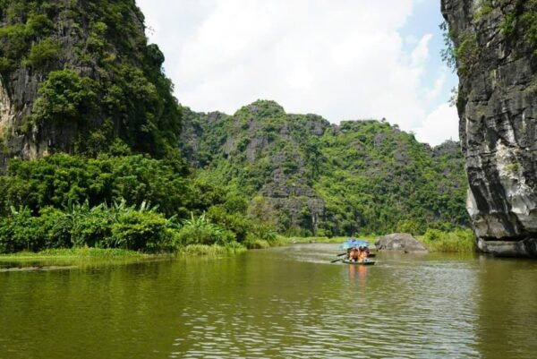 Hoa Lu - Trang An-Mua Cave Full Day With Buffet Lunch - Frequently Asked Questions
