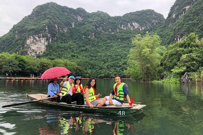 Hoalu/Tuyet Tinh Coc - Tam Coc/Bich Dong Is a Small Group Tour That Includes Activities Such as Boating, Biking, and Climbing - Itinerary Highlights