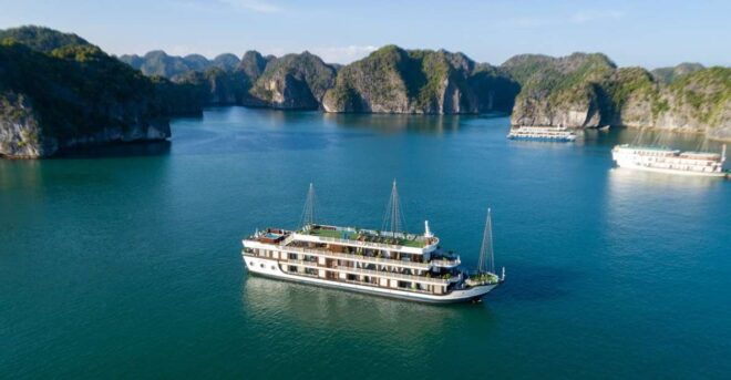 Hoan Kiem: 3-Day Lan Ha Bay Cruise With Private Balcony Room - Day 1: Limousine Bus Pick-up and Cruise Introduction