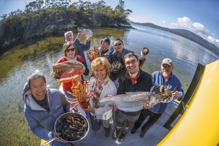 Hobart: Full-Day Tasmania Gourmet Seafood Cruise - Luxurious Full-Day Cruise Experience