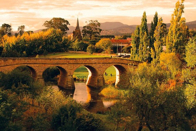 Hobart Highlights Day Tour - Weather and Transportation