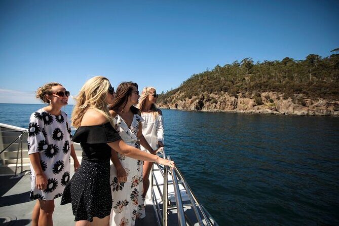 Hobart River Derwent Guided Cruise Tour - Exploring the Hobart River Derwent Guided Cruise in Detail