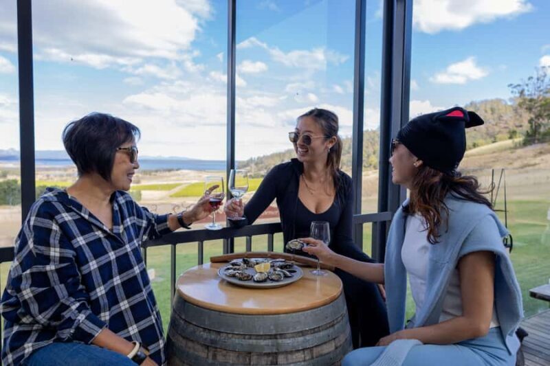 Hobart: Wineglass Bay & Freycinet National Park Active Tour - Exploring Additional Highlights: Honeymoon Bay & Sleepy Bay