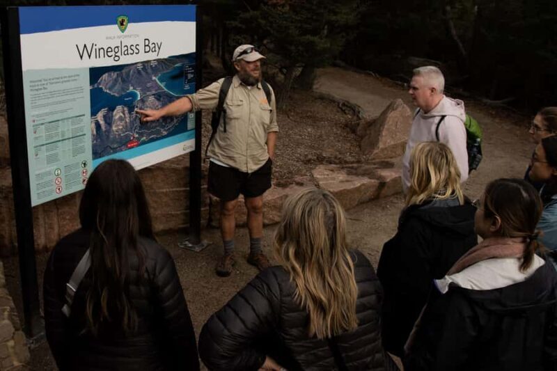 Hobart: Wineglass Bay & Freycinet National Park Active Tour - Cape Tourville Lighthouse Walk
