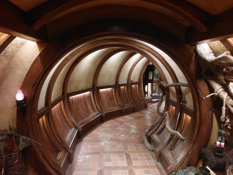 Hobbiton and Rotorua Day Tour - A buffet lunch that keeps the day moving