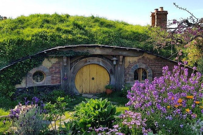 Hobbiton Movie Set and Waitomo Caves Full Day Tour From Auckland - Duration of the Tour