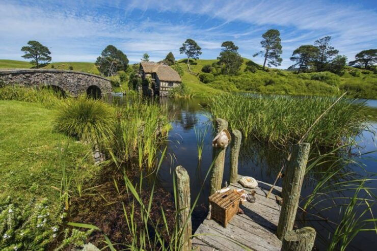 Hobbiton Movie Set & Rotorua Premium Day Tour From Auckland - Tour Highlights
