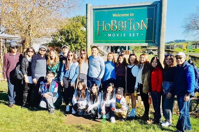 Hobbiton Movie Set Small Group Fully Guided Day Tour From Auckland - Common Questions