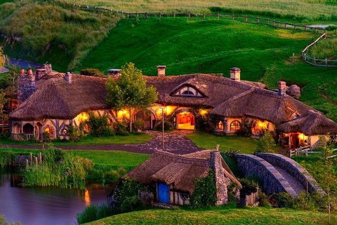 Hobbiton Movie Set Tour From Auckland - Duration and Pickup Information