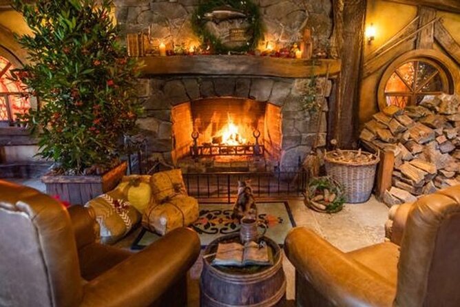 Hobbiton Movie Set Tour to Blue Springs and Mineral Spa - Common Questions